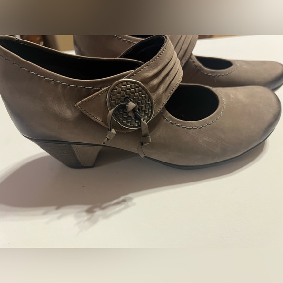 Remonte dorndorf brown with black leather shoes size 40 great conditions - Picture 1 of 10